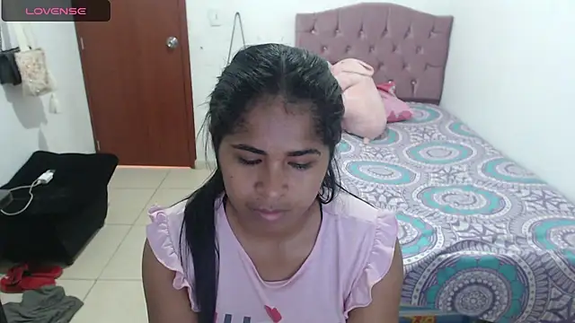 Snapshot of july-feria chatting on 02.08.25 july-feria online show from 02.08.25