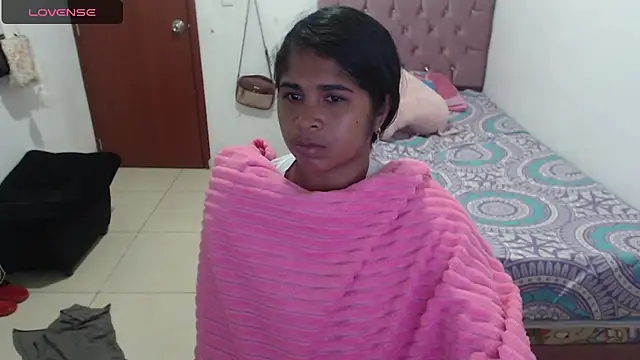 Snapshot of july-feria chatting on 02.20.25 july-feria online show from 02.20.25