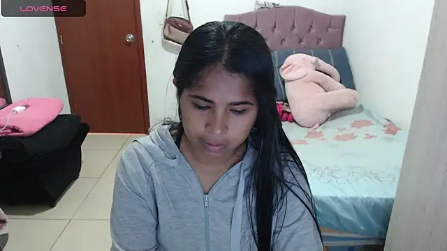 Snapshot of july-feria chatting on 09.23.25 july-feria online show from 09.23.25