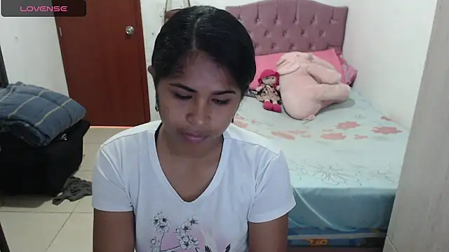 Snapshot of july-feria chatting on 10.03.25 july-feria online show from 10.03.25