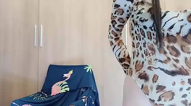 Snapshot of Lush-Office chatting on 03.08.25 Lush-Office online show from 03.08.25