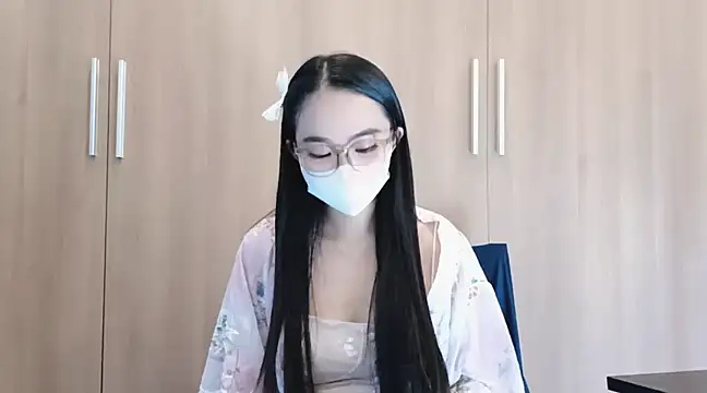 Snapshot of Lush-Office chatting on 03.15.25 Lush-Office online show from 03.15.25