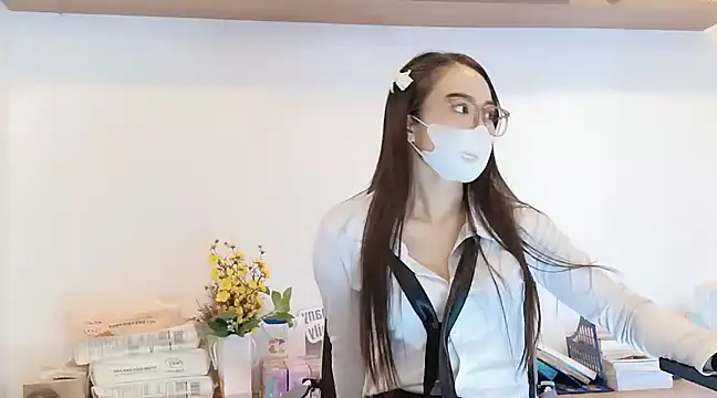 Snapshot of Lush-Office chatting on 03.22.25 Lush-Office online show from 03.22.25