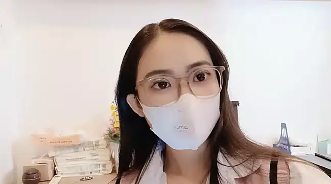 Snapshot of Lush-Office chatting on 03.23.25 Lush-Office online show from 03.23.25