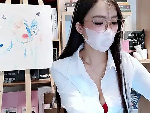 Snapshot of Lush-Office chatting on 09.18.25 Lush-Office online show from 09.18.25