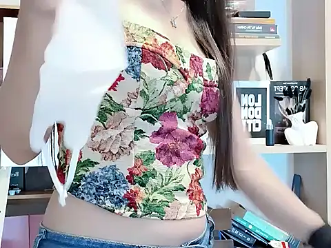 Snapshot of Lush-Office chatting on 10.02.25 Lush-Office online show from 10.02.25