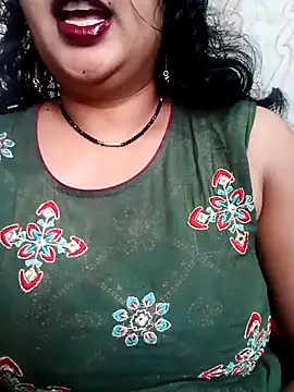 Snapshot of Haseena_Baby chatting on 05.04.26 Haseena Baby online show from 05.04.26