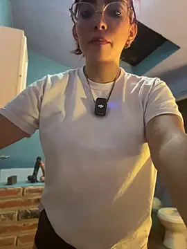 Snapshot of MartinaSooler chatting on 07.04.26 MartinaSooler online show from 07.04.26