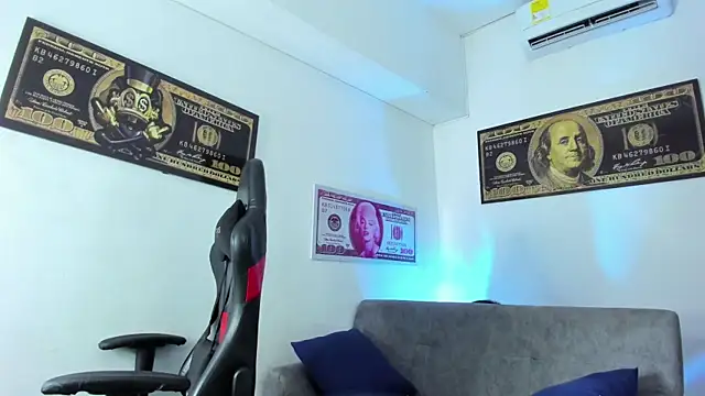 BrigitteRoy  online show from 02.11.25