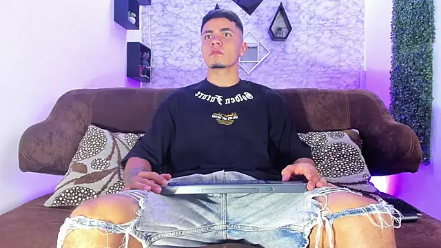 Thomass conor online show from 10.29.25