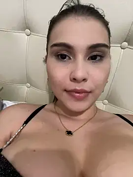 Aitana Hilton  online show from 03.18.25