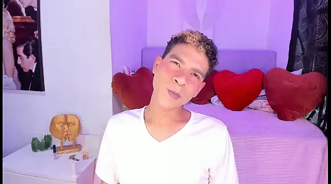 Ethan Boyy online show from 02.15.25