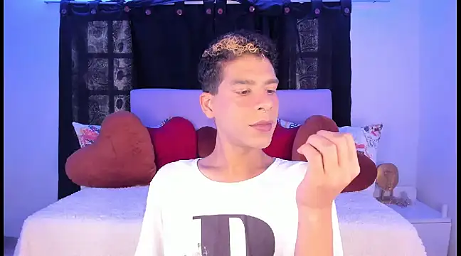 Ethan Boyy online show from 02.20.25