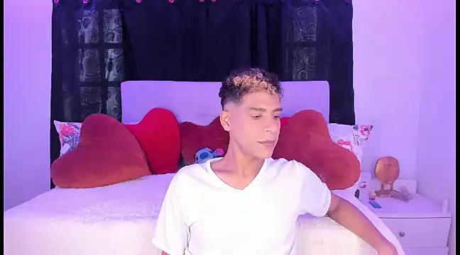 Ethan Boyy online show from 02.22.25