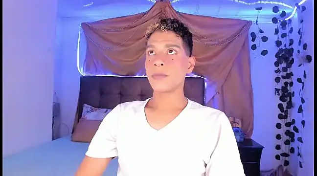 Ethan Boyy online show from 03.08.25