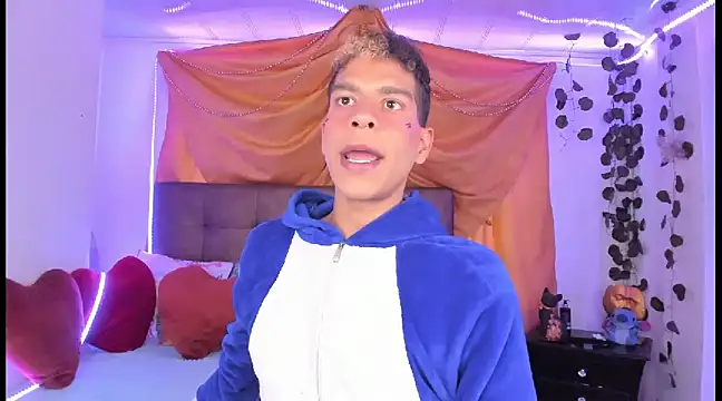 Ethan Boyy online show from 03.17.25