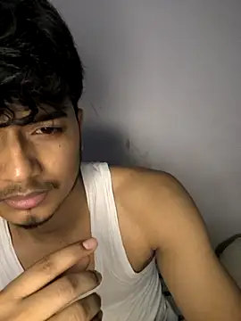 Snapshot of kaif_220 chatting on 10.03.25 kaif 220 online show from 10.03.25