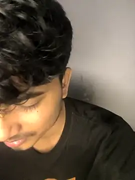 Snapshot of kaif_220 chatting on 10.04.25 kaif 220 online show from 10.04.25