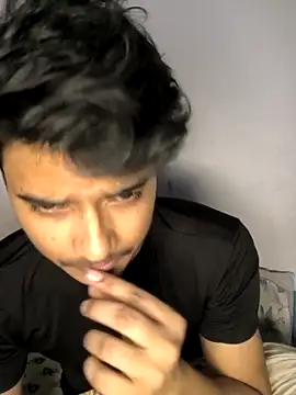 Snapshot of kaif_220 chatting on 10.13.25 kaif 220 online show from 10.13.25