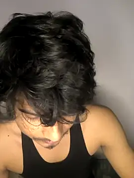 Snapshot of kaif_220 chatting on 10.22.25 kaif 220 online show from 10.22.25