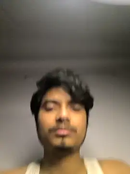 Snapshot of kaif_220 chatting on 12.15.25 kaif 220 online show from 12.15.25