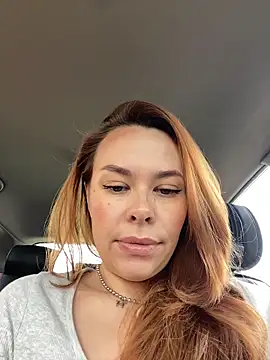 Snapshot of Kelley_Allie chatting on 11.21.25 Kelley Allie online show from 11.21.25