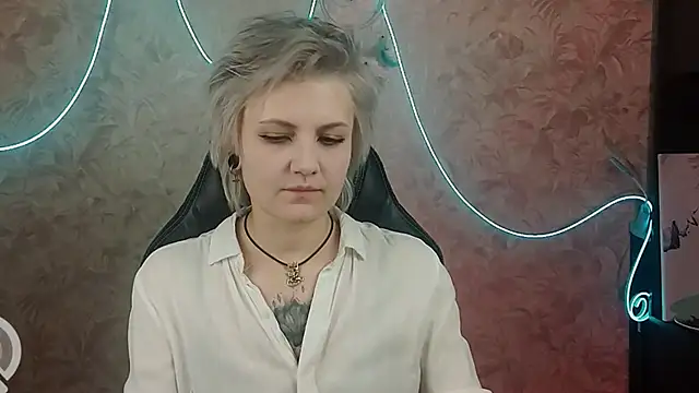 EvaBrownie online show from 01.27.25