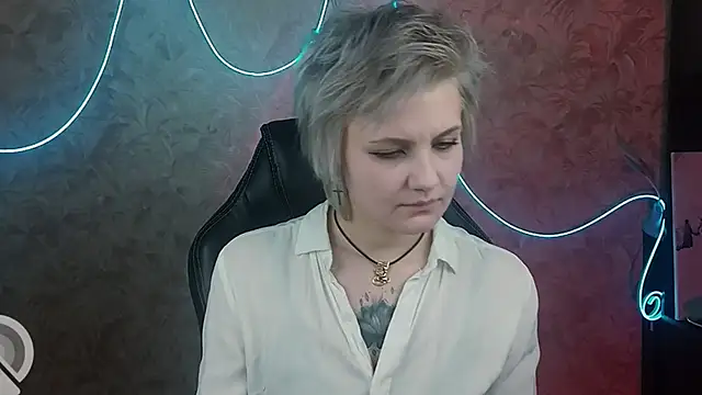 EvaBrownie online show from 01.27.25