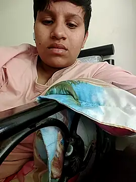 Mumbaigirl17 online show from 11.11.25