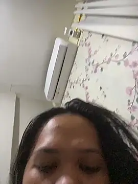 Snapshot of SophiaCourthaway chatting on 01.14.26 SophiaCourthaway online show from 01.14.26