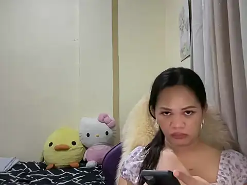 SophiaCourthaway online show from 07.12.26