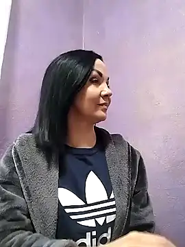 Snapshot of Tory_Lovi chatting on 02.04.25 Tory Lovi online show from 02.04.25