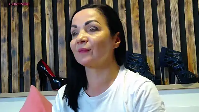 Snapshot of Tory_Lovi chatting on 12.02.25 Tory Lovi online show from 12.02.25