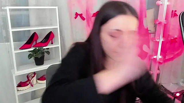 Sahara Shields online show from 01.14.25