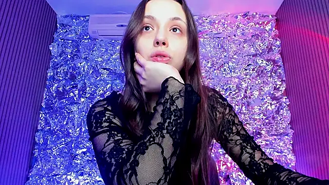 Sahara Shields online show from 01.21.25