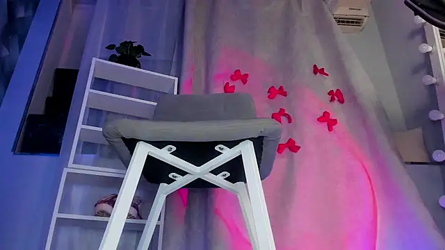 Sahara Shields online show from 02.03.25