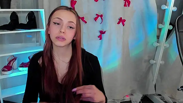 Sahara Shields online show from 02.05.25