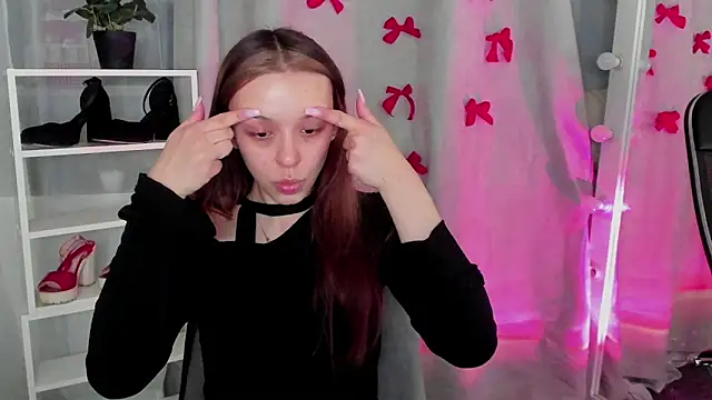 Sahara Shields online show from 02.11.25