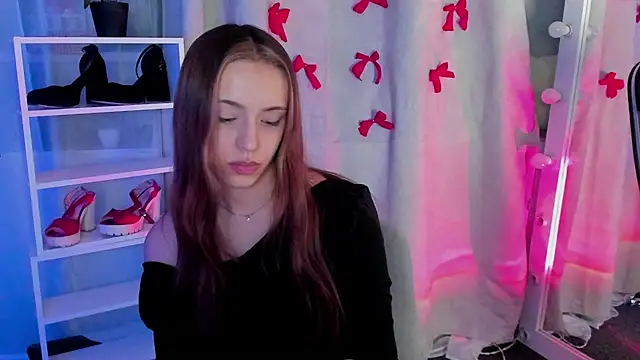 Sahara Shields online show from 02.11.25