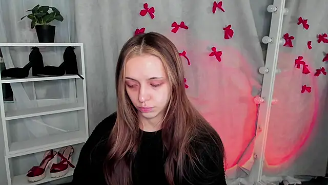 Sahara Shields online show from 02.18.25