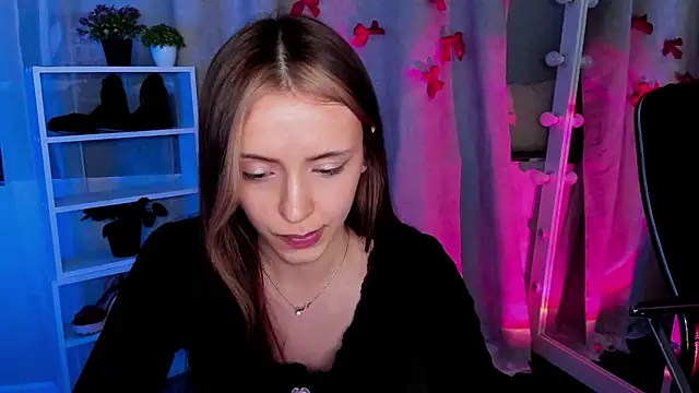 Sahara Shields online show from 03.06.25