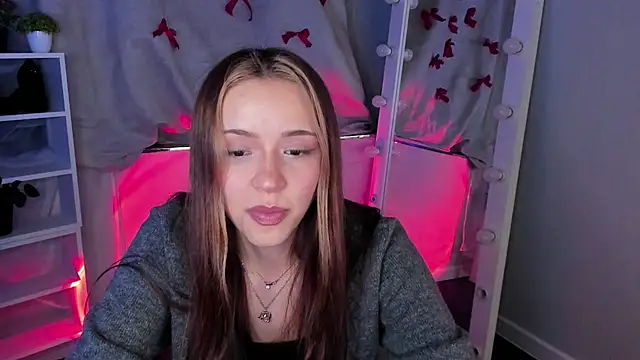 Sahara Shields online show from 03.18.25