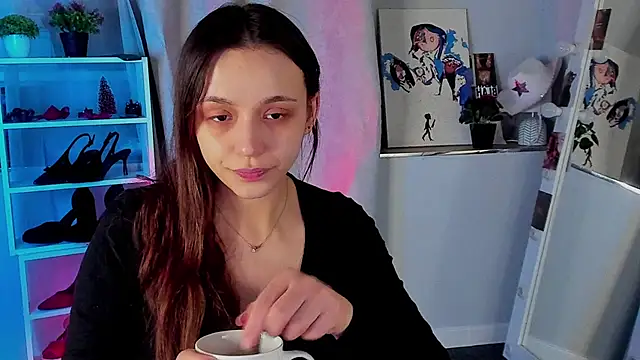 Sahara Shields online show from 12.15.25