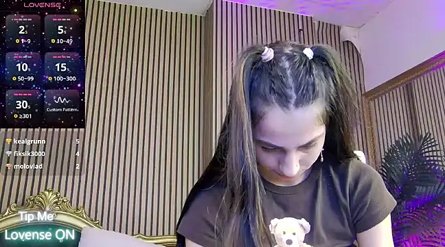 KeylaBlair online show from 03.11.25