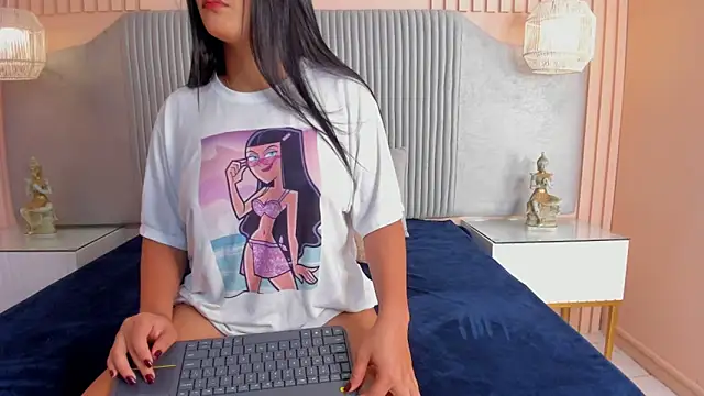 janna lopez  online show from 02.06.25