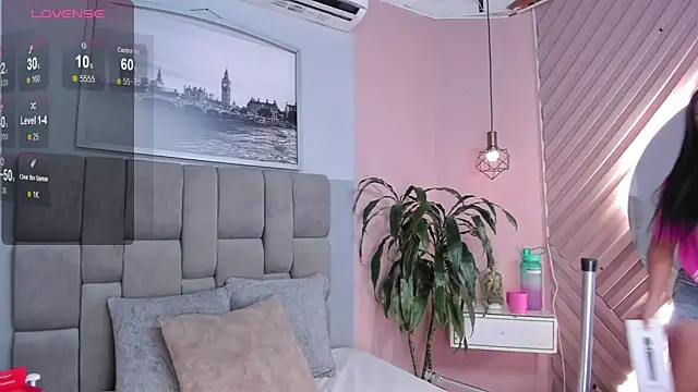 janna lopez  online show from 11.21.25