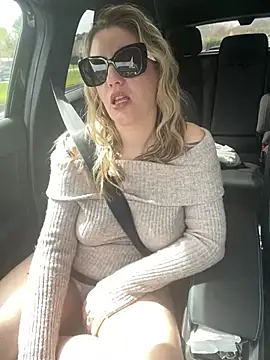 Snapshot of Megan_off chatting on 03.20.25 Megan off online show from 03.20.25