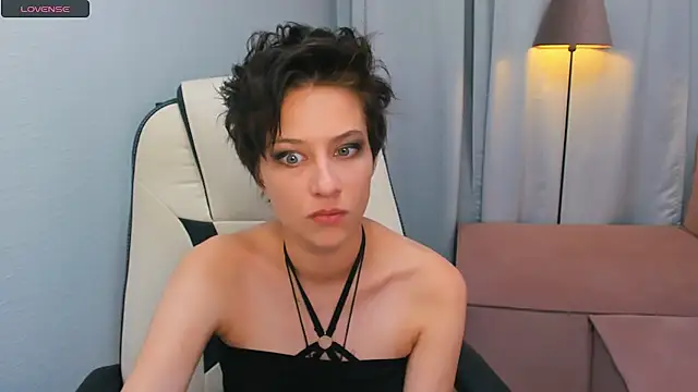 via mayer  online show from 09.08.25