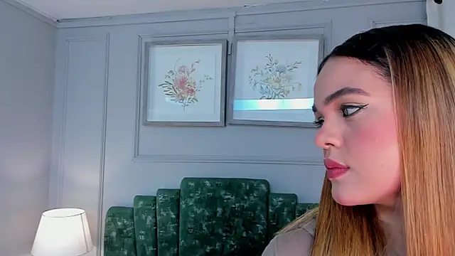 Snapshot of rutila_ford chatting on 02.19.25 rutila ford online show from 02.19.25