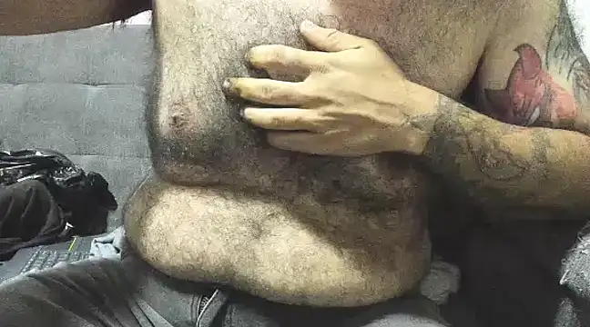 Snapshot of Chubi6669 chatting on 03.02.25 Chubi6669 online show from 03.02.25